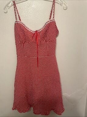 Sienna Sky sear sucker checked dress. Medium. Red and White. Adjustable straps
